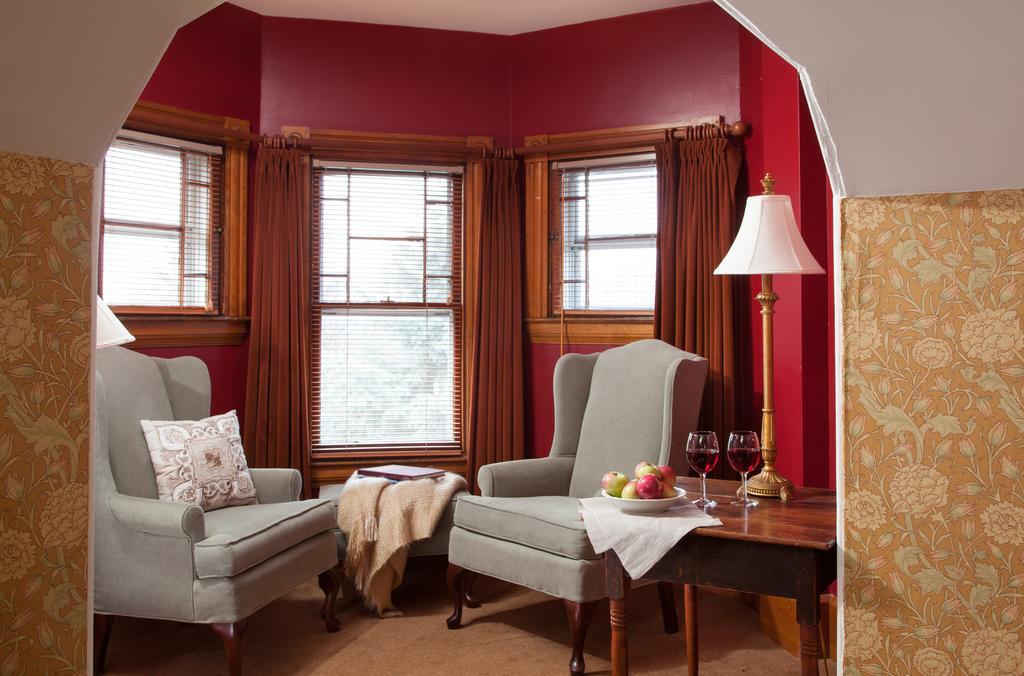 Lang House On Main Street Bed & Breakfast Берлінгтон Екстер'єр фото